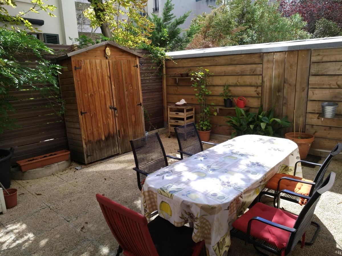 Cosy Rare 2 Bedroom Apartment Around A Private Garden 뇌이이쉬르세느 외부 사진