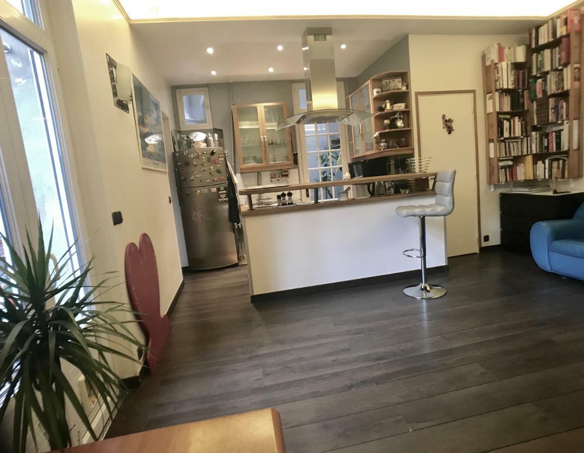 Cosy Rare 2 Bedroom Apartment Around A Private Garden 뇌이이쉬르세느 외부 사진