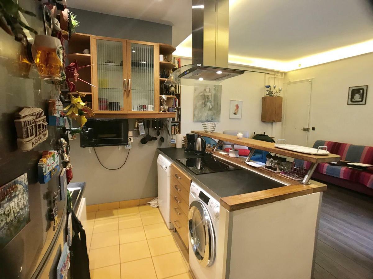 Cosy Rare 2 Bedroom Apartment Around A Private Garden 뇌이이쉬르세느 외부 사진